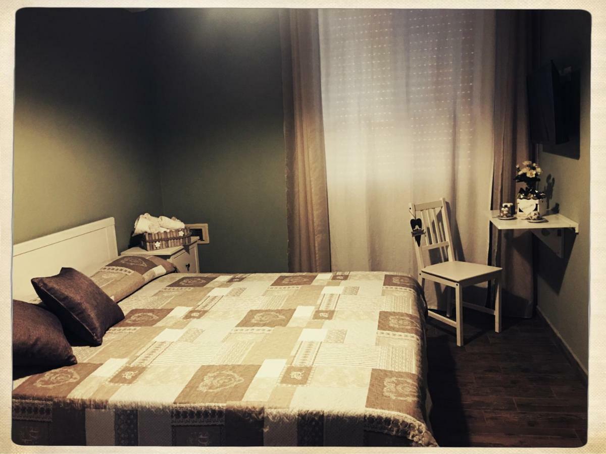 The Hive Stefy'S Apartment Iglesias Esterno foto